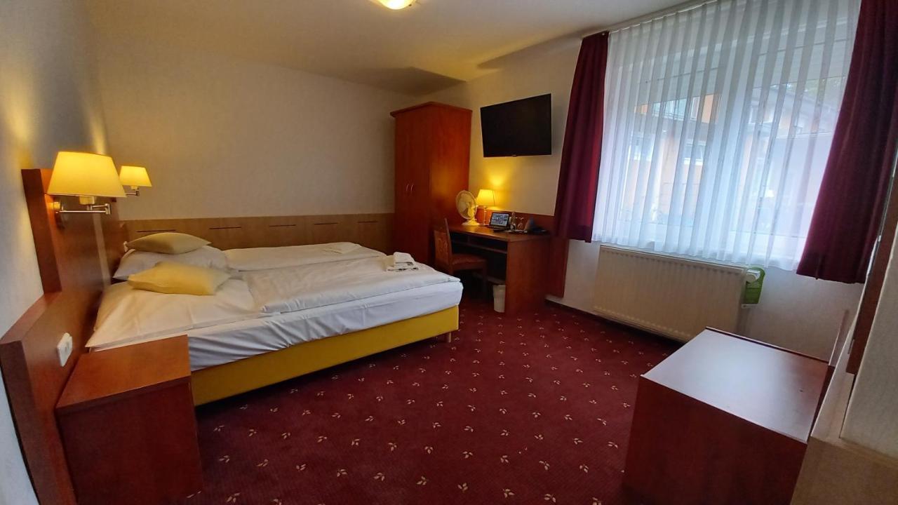 Kraeuterhotel & Restaurant Heidejaeger Mulmshorn Ngoại thất bức ảnh