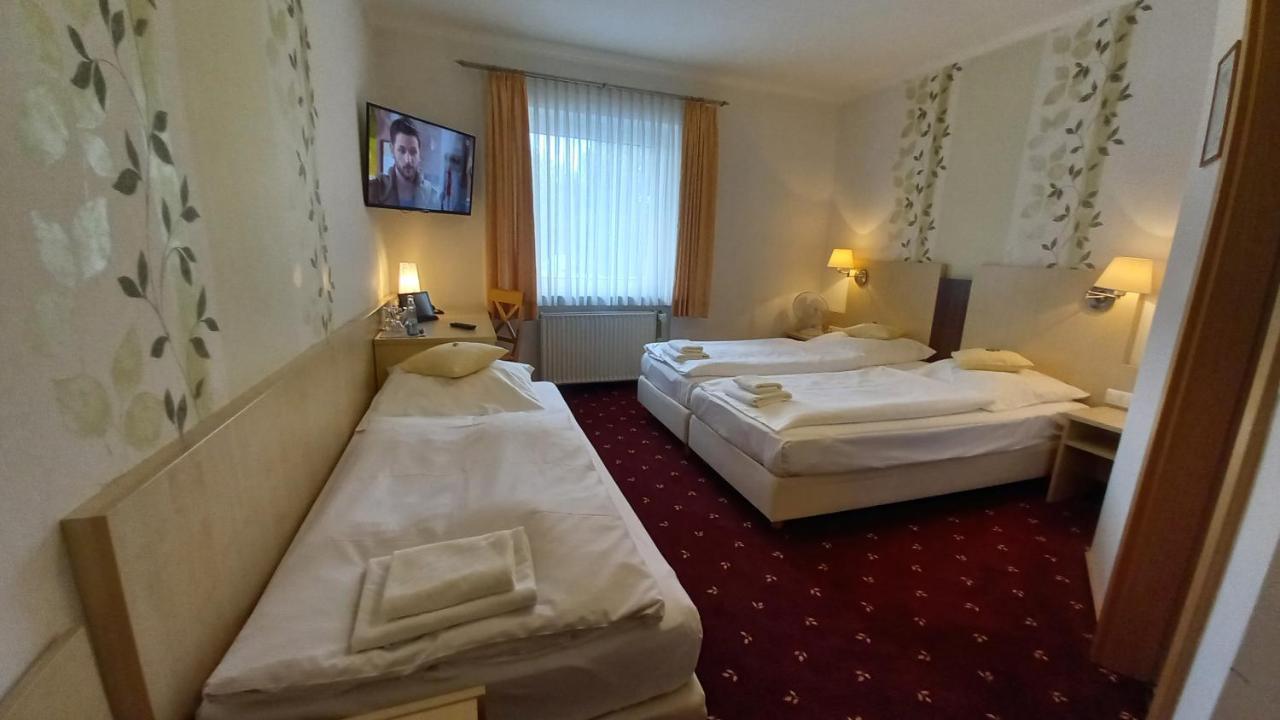 Kraeuterhotel & Restaurant Heidejaeger Mulmshorn Ngoại thất bức ảnh