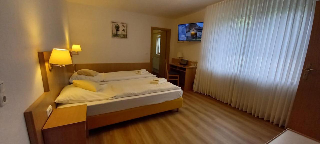 Kraeuterhotel & Restaurant Heidejaeger Mulmshorn Ngoại thất bức ảnh