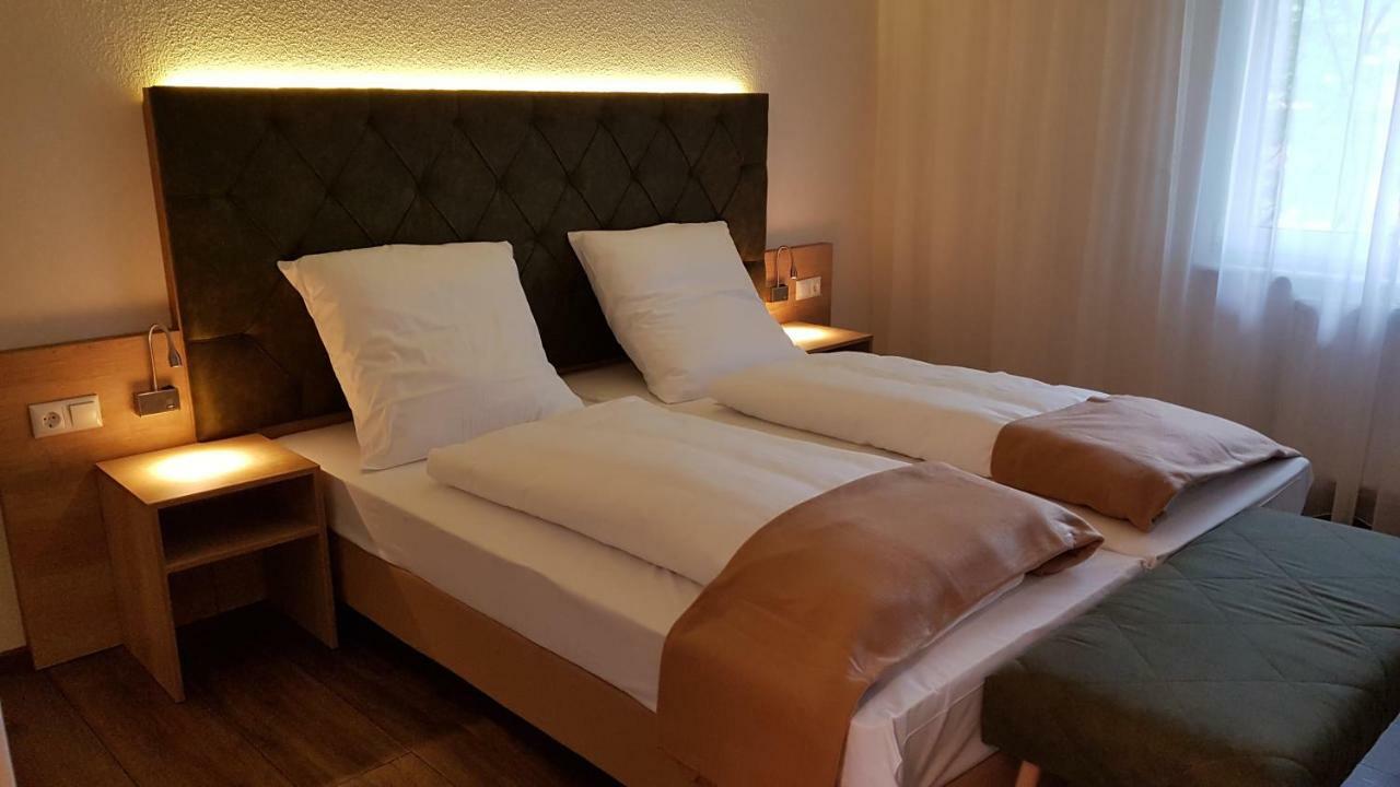 Kraeuterhotel & Restaurant Heidejaeger Mulmshorn Ngoại thất bức ảnh